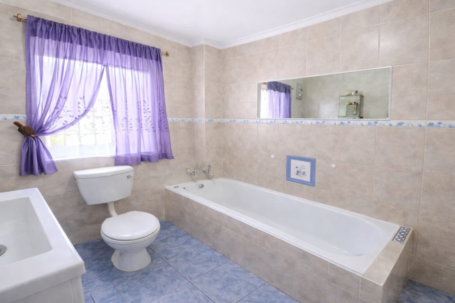 3 Bedroom Property for Sale in Sasolburg Ext 11 Free State